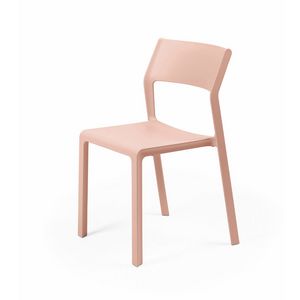 Trilly, Polypropylene chair with a sculptural design