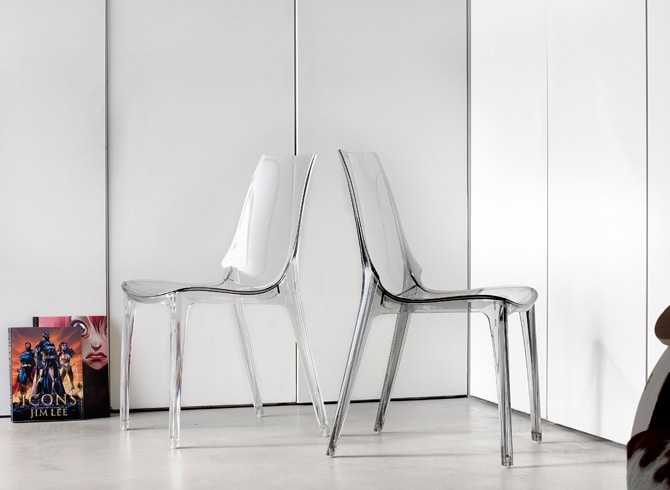 Vanity, Polycarbonate chair, with a fresh and contemporary design