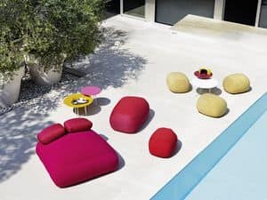 Pebble, A collection of modern poufs, for outdoor use