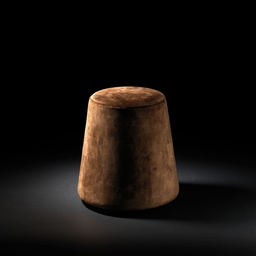Olli, Conical shaped pouf