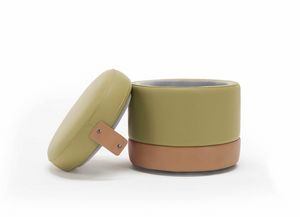 Tonder, Container pouf with a modern design