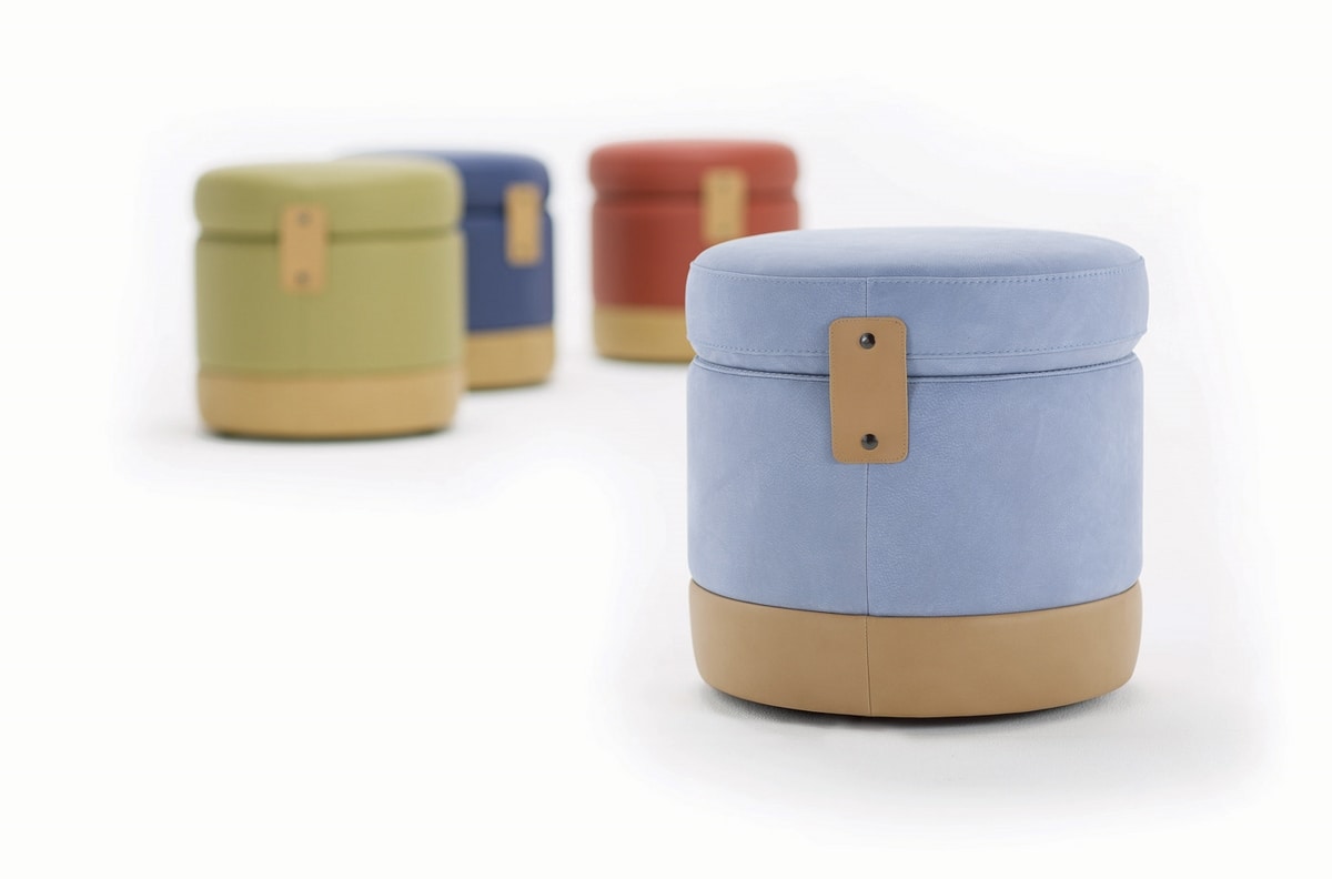 Tonder, Container pouf with a modern design