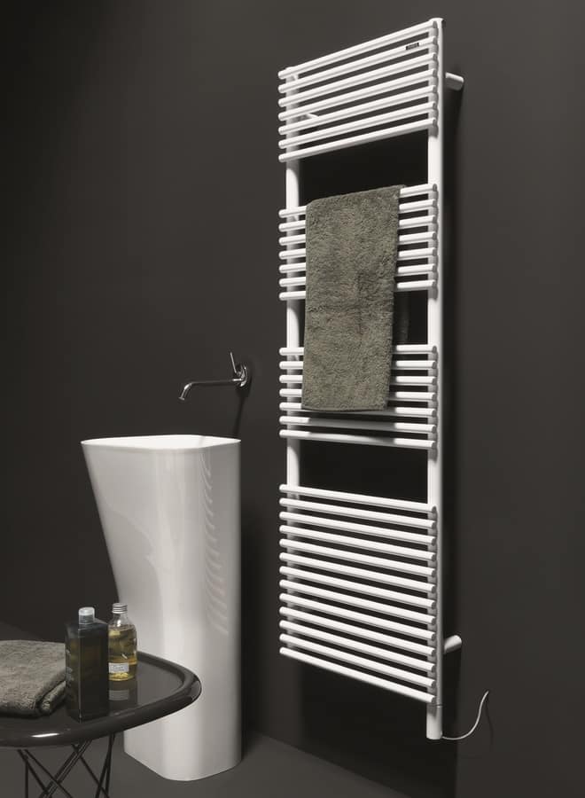 Bath 20, Chromed radiator for bathrooms, available in different sizes