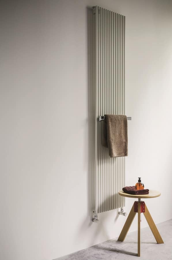 Kubik, Steel radiator, with towel rail