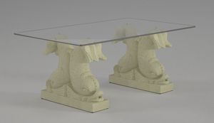 Garum, Coffee table with capitals base