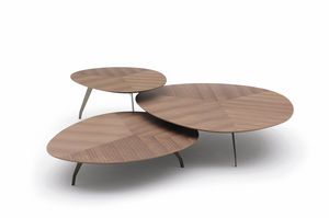 Island, Small tables with harmonious shapes