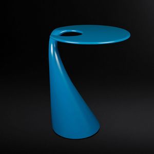Milano, Resin side table with a modern design
