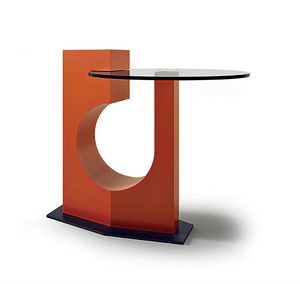 TL75 See Ye lacquered small table, Lacquered small table, with round glass top