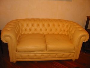 Art.121, Classic tufted sofa