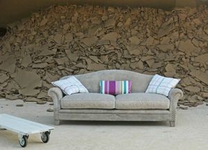 Borromeo, Sofa decorated with elegant chrome studs
