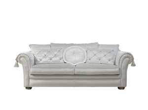 Eduard, Refined sofa with a classic style