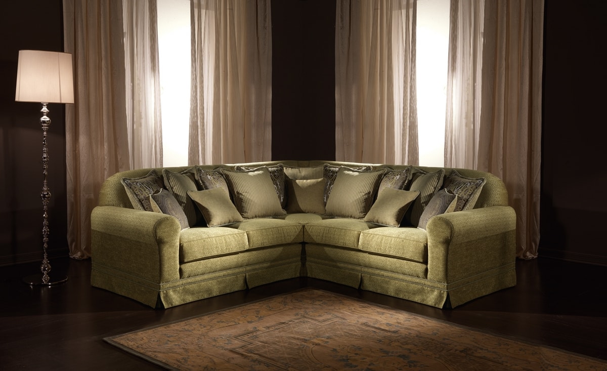 Irina sofa, Customizable sofa with classic lines