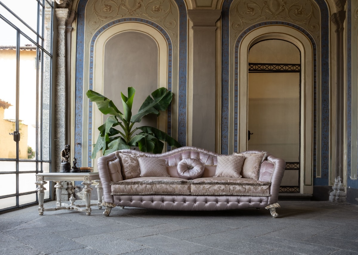 Lorenza sofa, Tufted sofa in classic style
