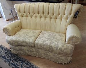 Lucrezia sofa, Classic style two-seater sofa