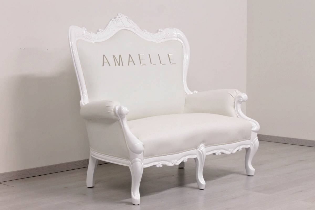 Regale, White baroque sofa