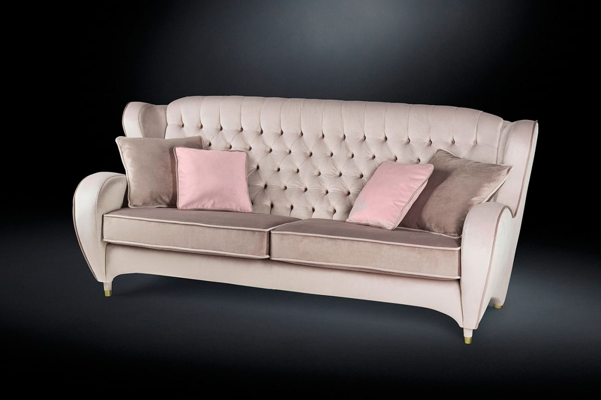 Schinke, Sofa with a classic design