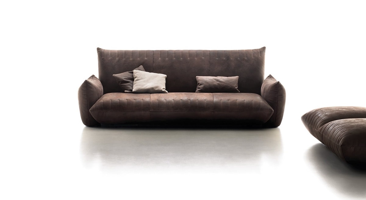Bellavita, Sofa with rounded shapes