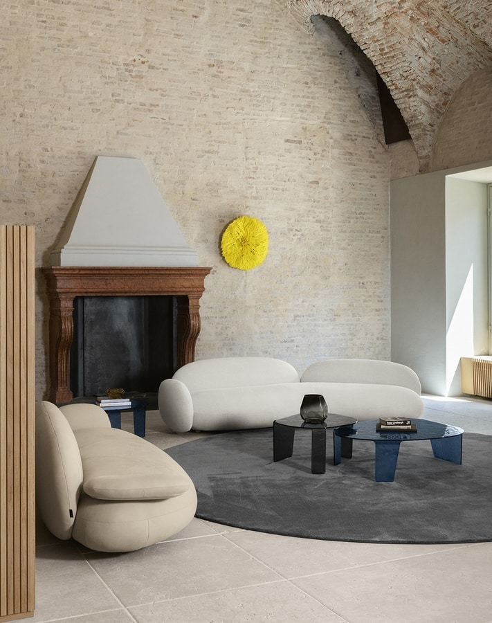 Litos, Sofa inspired by pebbles smoothed by water