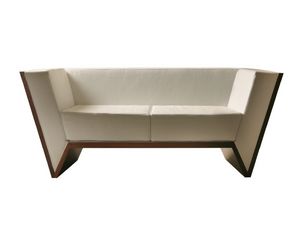 Nessundorma 2239, Rigorous design sofa