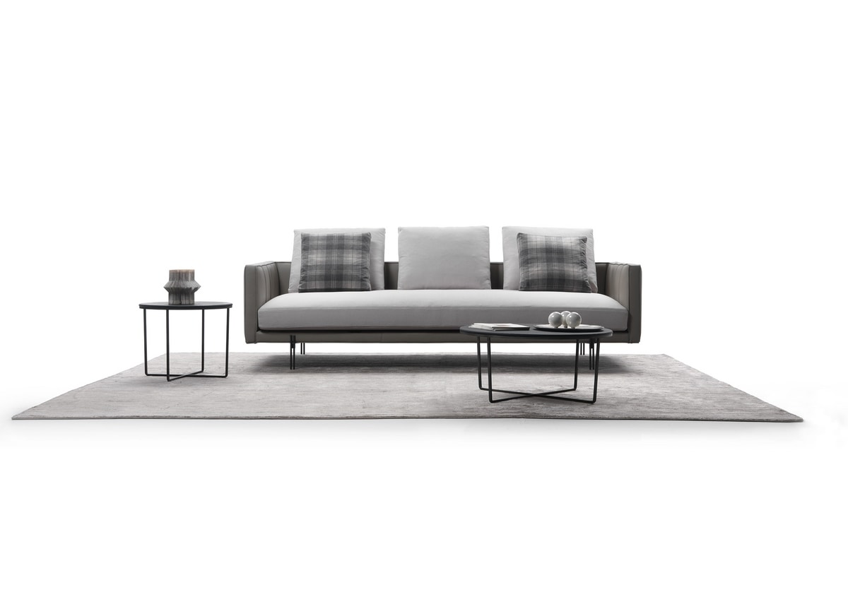 Poncho, Sofa with a refined design