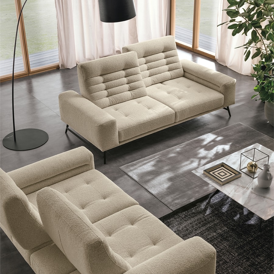 Tok, Sofa with movable backrests