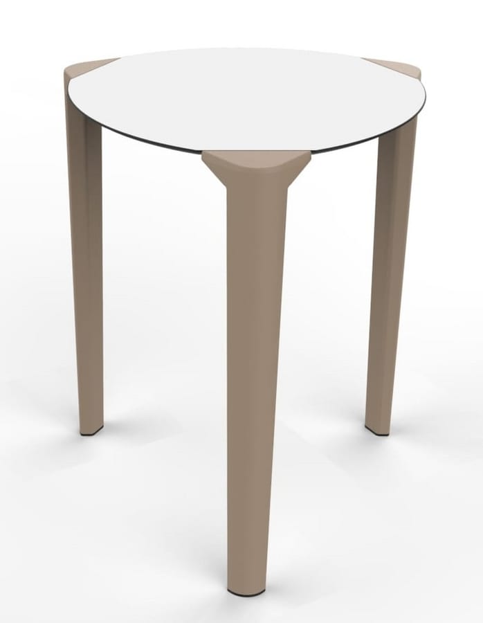 Close, Stackable round table for restaurants