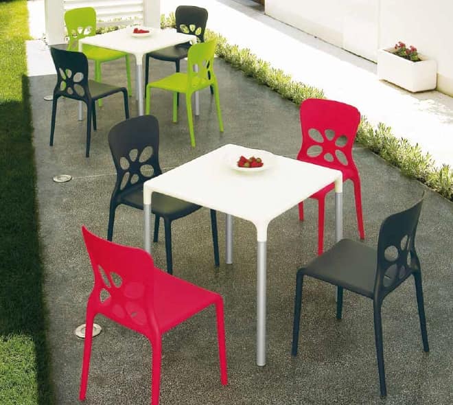 Stop, Outdoor table, stackable, in aluminum and plastic