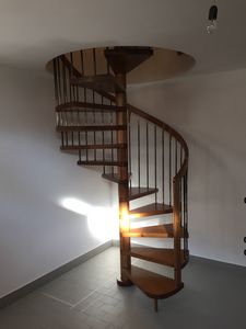 Art. H01, Spiral staircase with a contemporary design