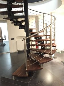 Art. H04, Modern spiral staircase