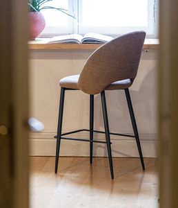 Alba-SG, Stool in metal, with enveloping padded backrest