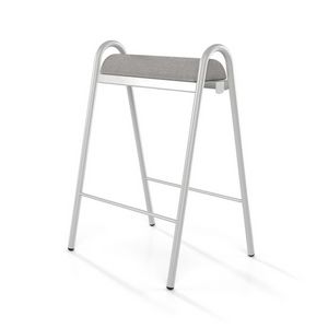 Boss PT SB, Stackable stool with trestle shape