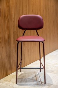 Sky-SG65, Padded metal stool, with soft lines