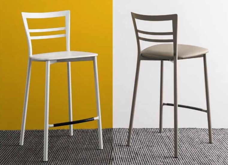 Step-SG, Metal stool with a simple design