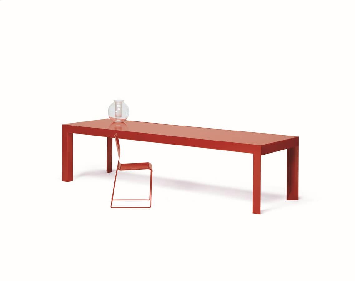 Riccardo, Table with lacquered glass top, metal base, extendable