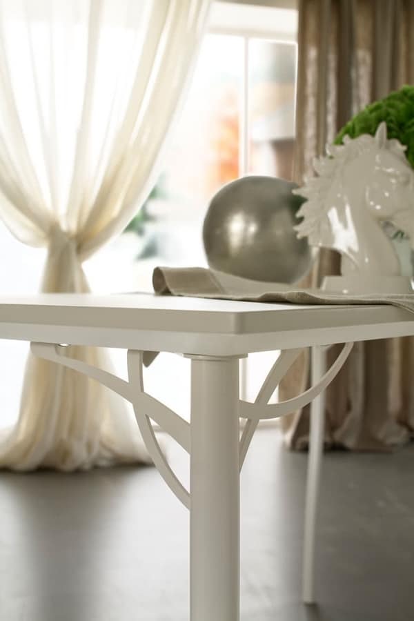 Jack table, Iron table with rectangular wooden embossed top