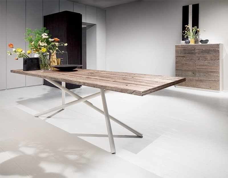 SHANGHAI, Dining table with wooden top, tubular legs