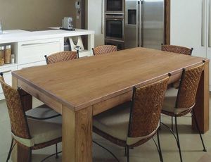 Gaia 114, Solid ash wood table