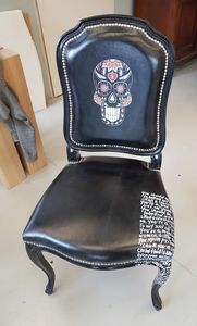 Art. 66, Chair in printed and decorated leather