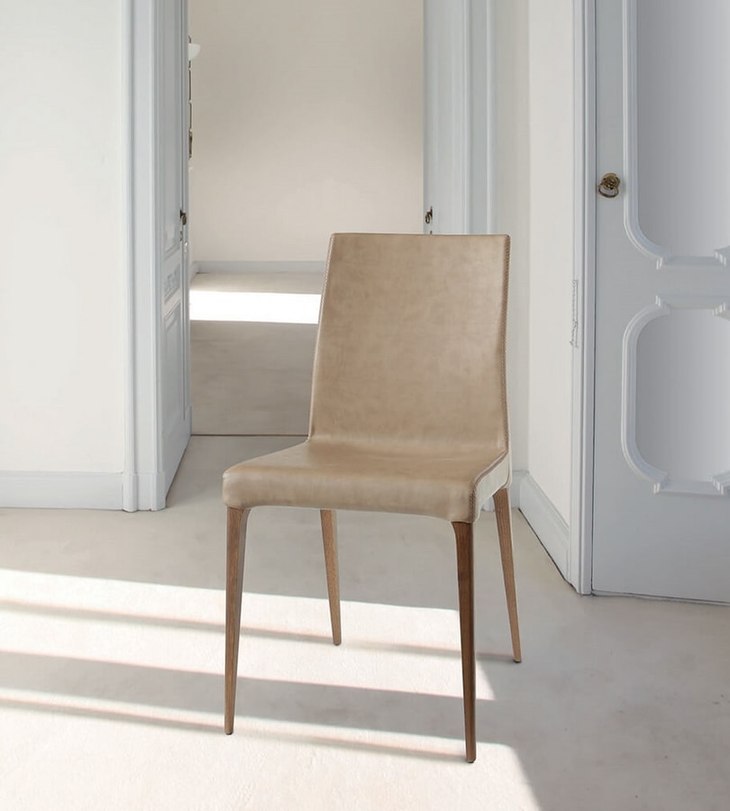 DONNA, Chair with a simple and refined design
