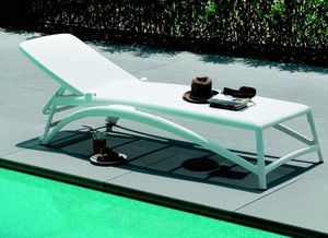 9685 Atlantico, Stackable and reclining sunbed