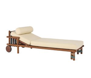 Lignes 0579, Sun lounger in teak wood, with cushions