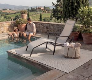 PRINCESS LOUNGE, Ergonomic deckchair and sun lounger in a single silhouette