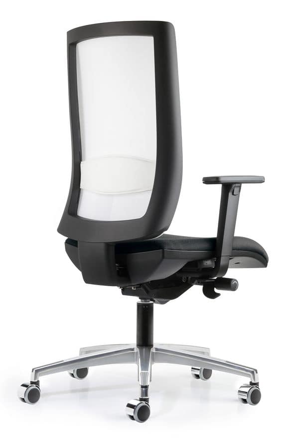 WIND 107, Operational office chair, mesh backrest, with wheels