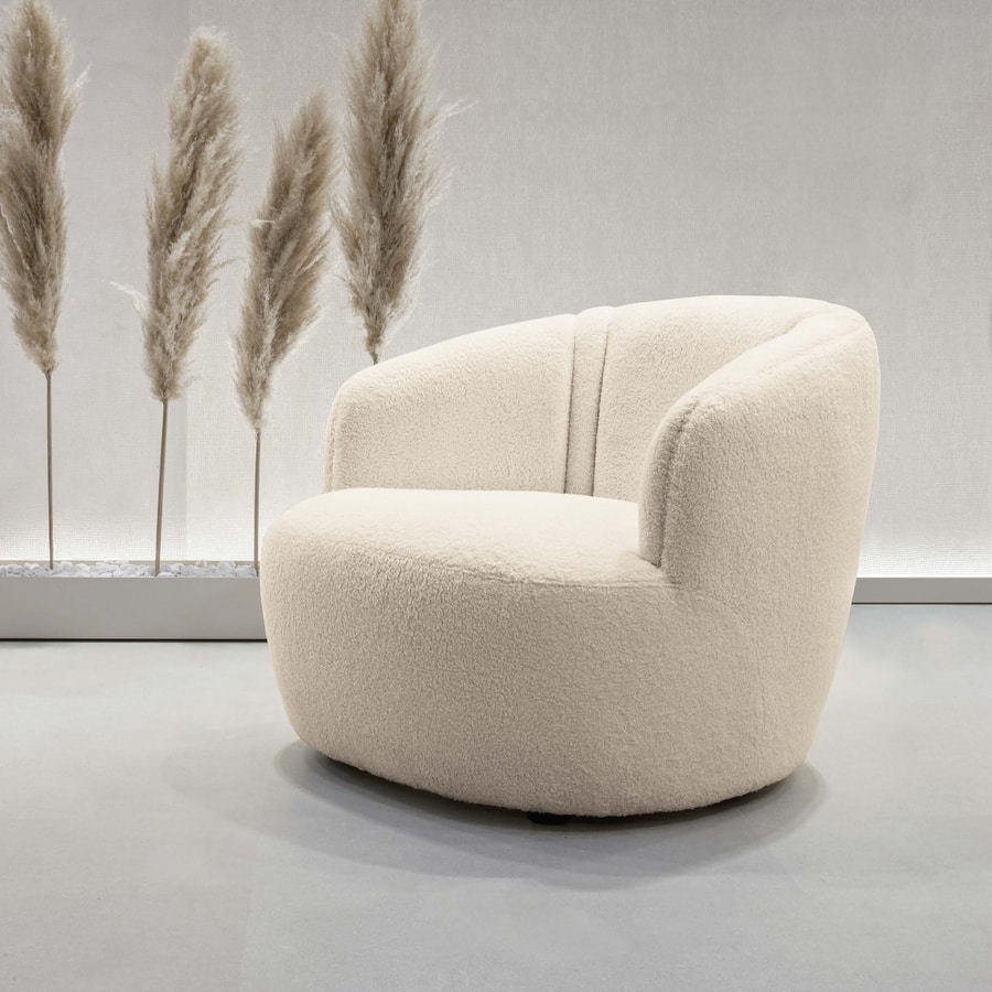 Ember, Armchair with soft shapes