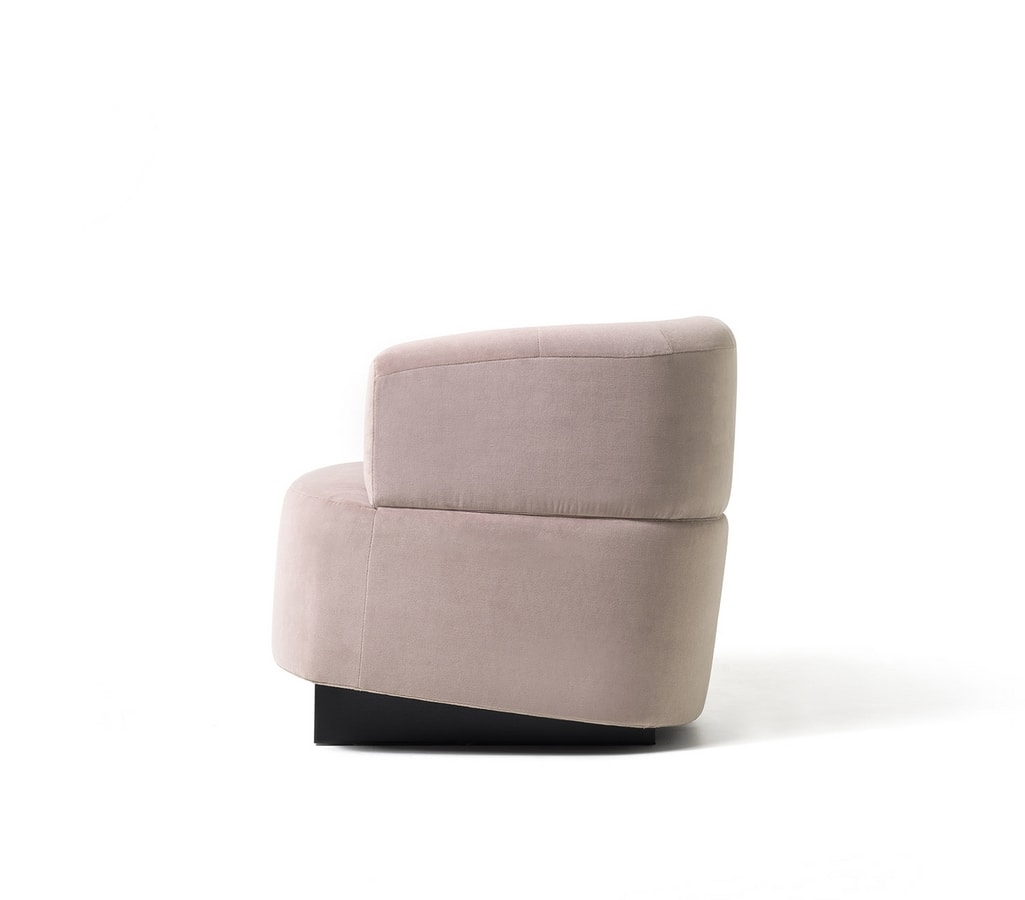 Loft armchair, Armchair with sinuous and elegant lines