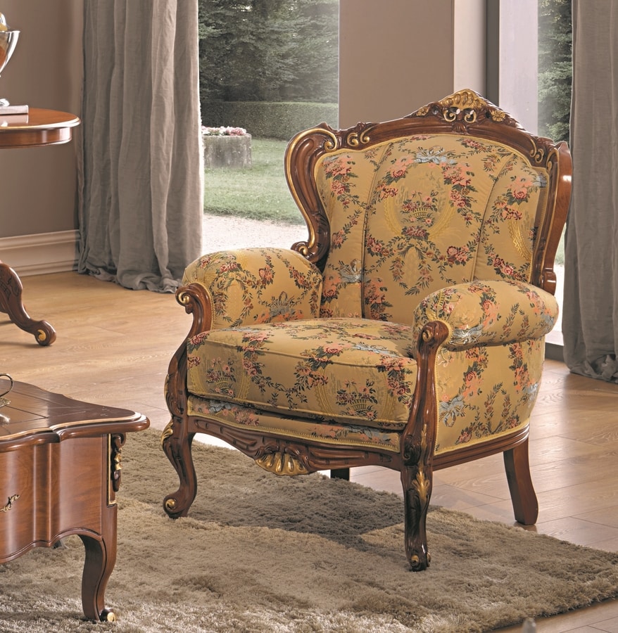 Chippendale armchair, Armchair with a classic design