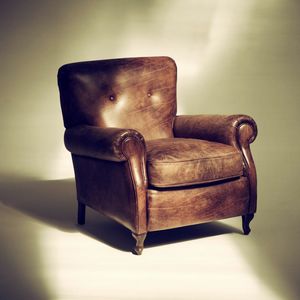 Roma armchair, Classic armchair in natural crust leather