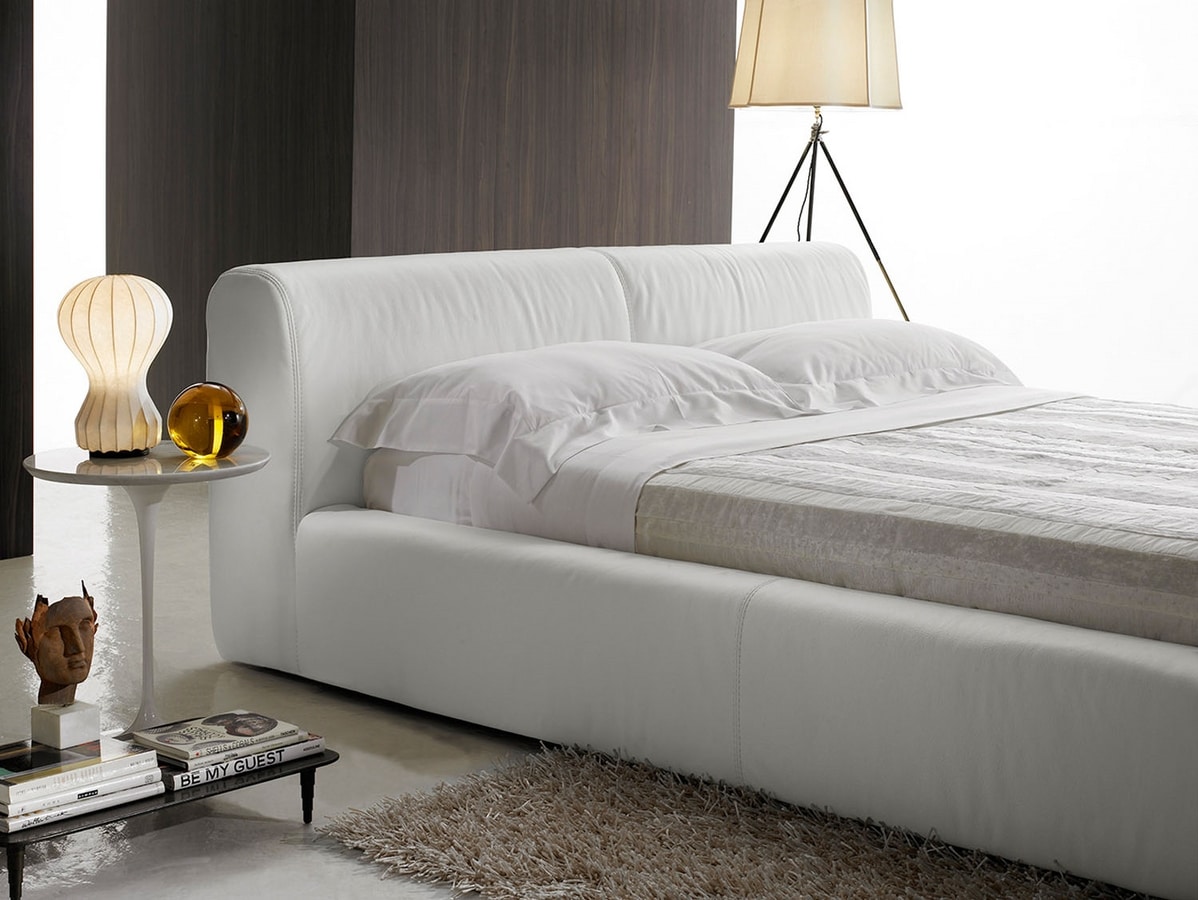 Sharpei, Upholstered bed, with a soft and generous shape