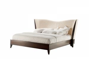 Vendome bed, Bed with enveloping headboard