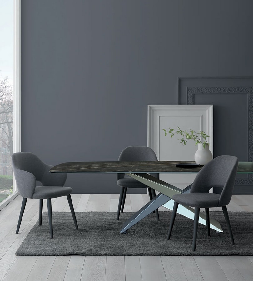 LETIZIA, Chair with an enveloping and refined design